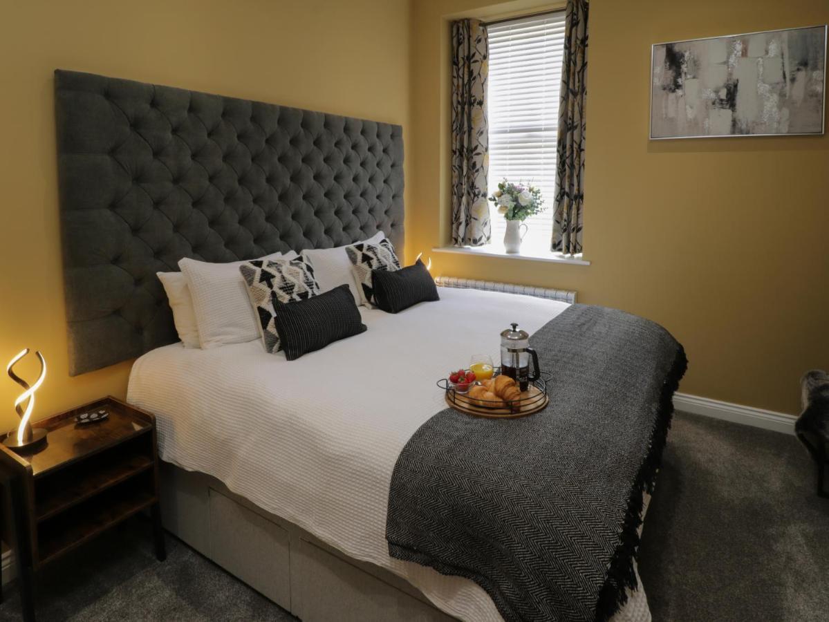 Apartamento Sapphire Seas Whitby Exterior foto