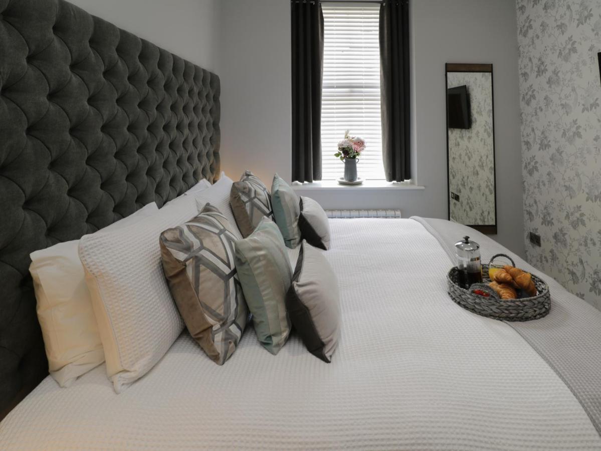 Apartamento Sapphire Seas Whitby Exterior foto